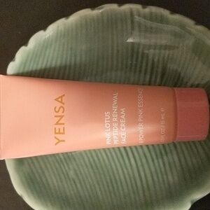 Peptide Renewal Face Cream